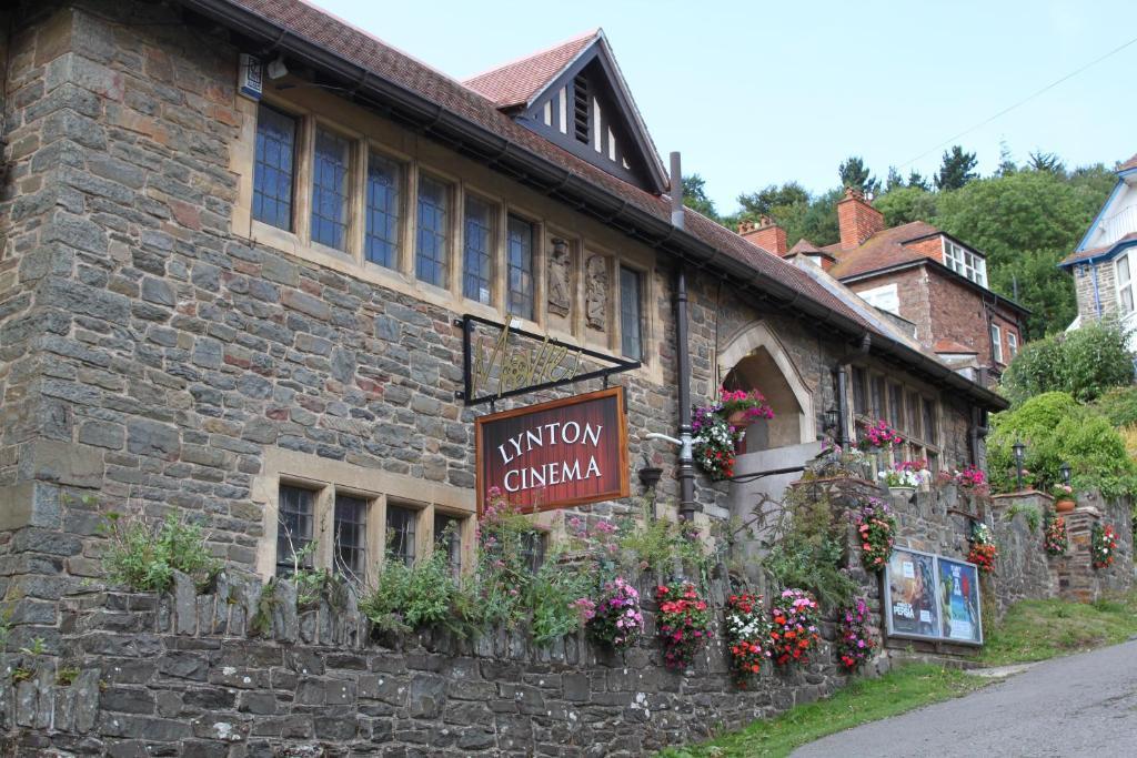 Castle Hill Guest House Lynton Dış mekan fotoğraf